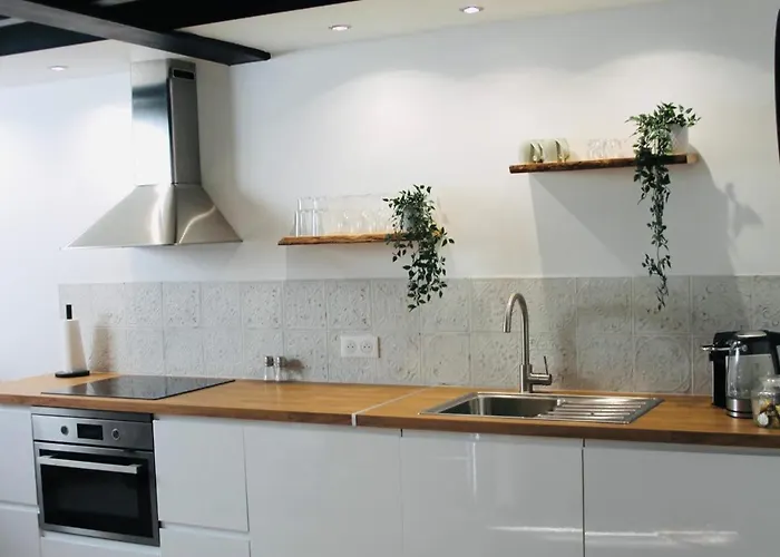 Duplex Atypique Renove En Plein Centre Du Village