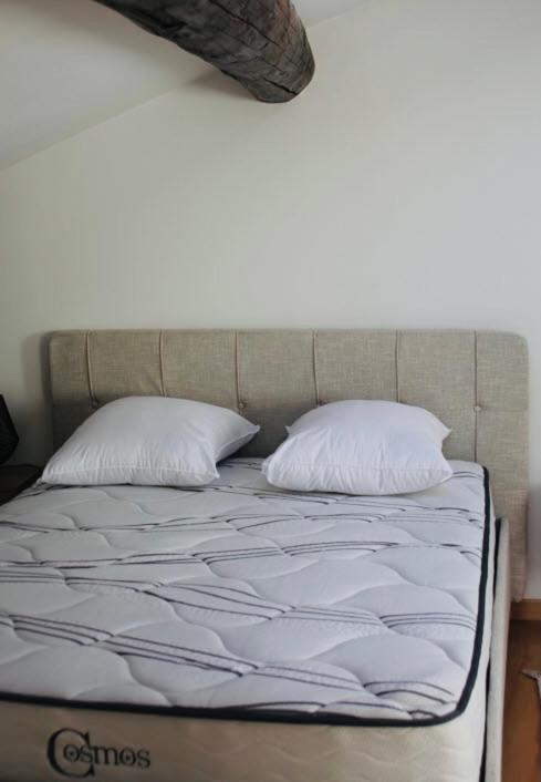 Duplex Atypique Renove En Plein Centre Du Village Apartment Cassis