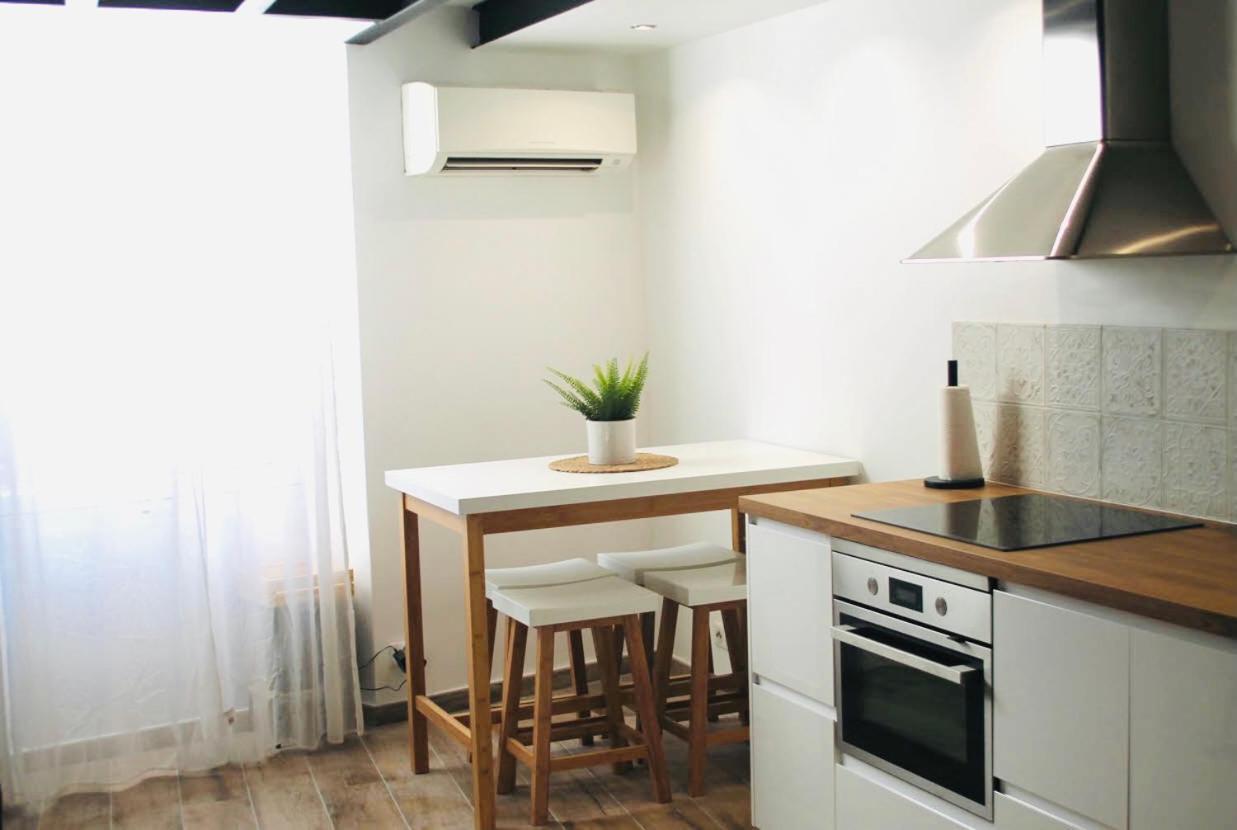 Apartment Duplex Atypique Renove En Plein Centre Du Village Cassis